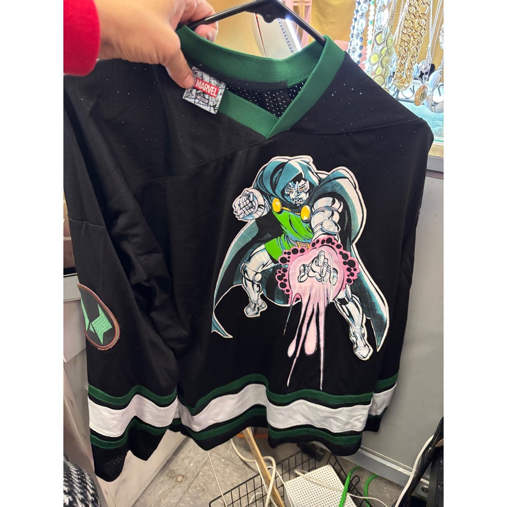 Marvel Dr Doom Hockey Jersey Mens Medium Black Green Fantastic Four Villain Mesh